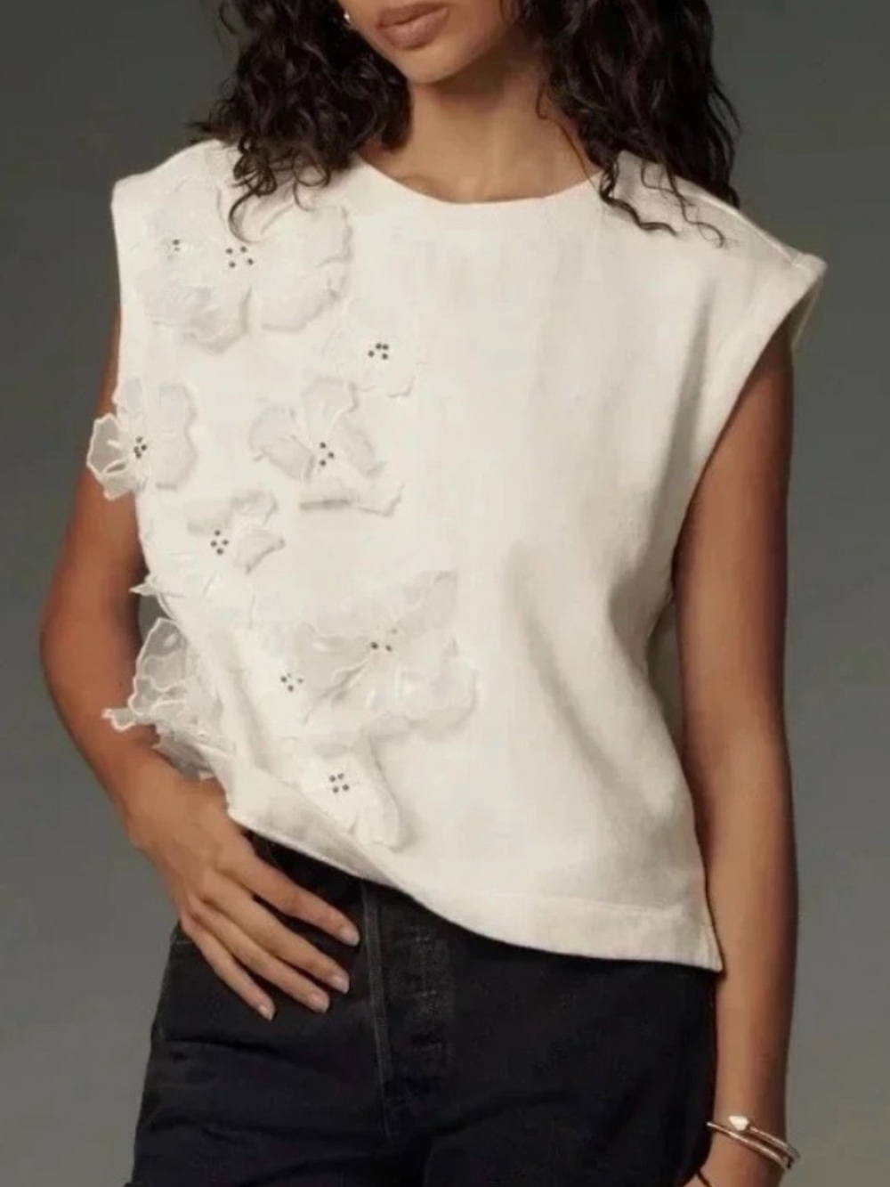 NWT Anthropologie White Ivory Sleeveless Floral Appliqué Tank XS Sweatshirt